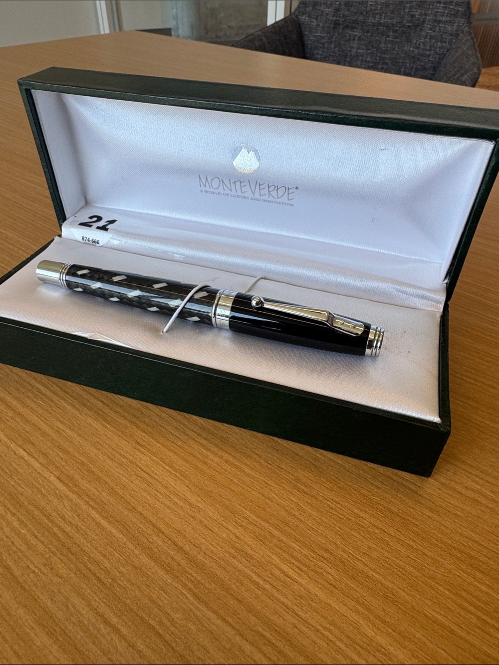 Monteverde Invincia Luxury Black Tie Fountain Pen W/box
